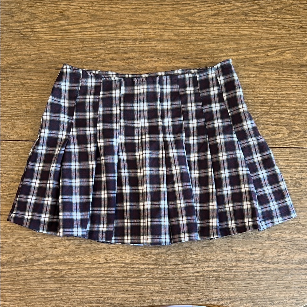 Forever 21 Navy and White Plaid Mini Skirt